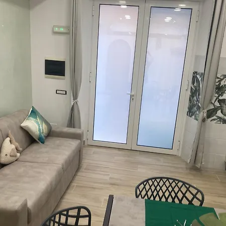 別荘 Casa Al Soffio Di Luce アンツィオ